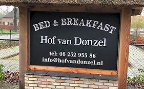 Hof van donzel